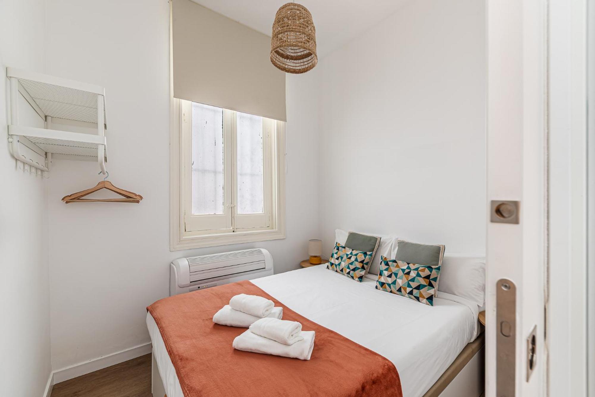 Apartment Queens Chamberi Iii - Alquiler Corta Duracion